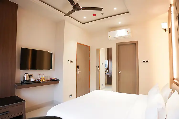 Business Double Room With City View
