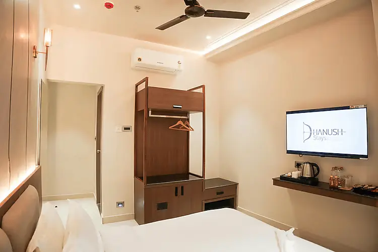 Luxury Room with City View